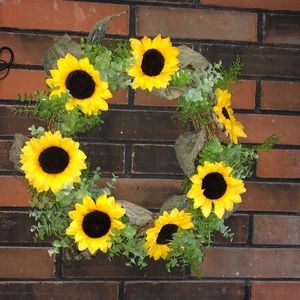 Sunflower vine Wreath, 23” across, beautiful